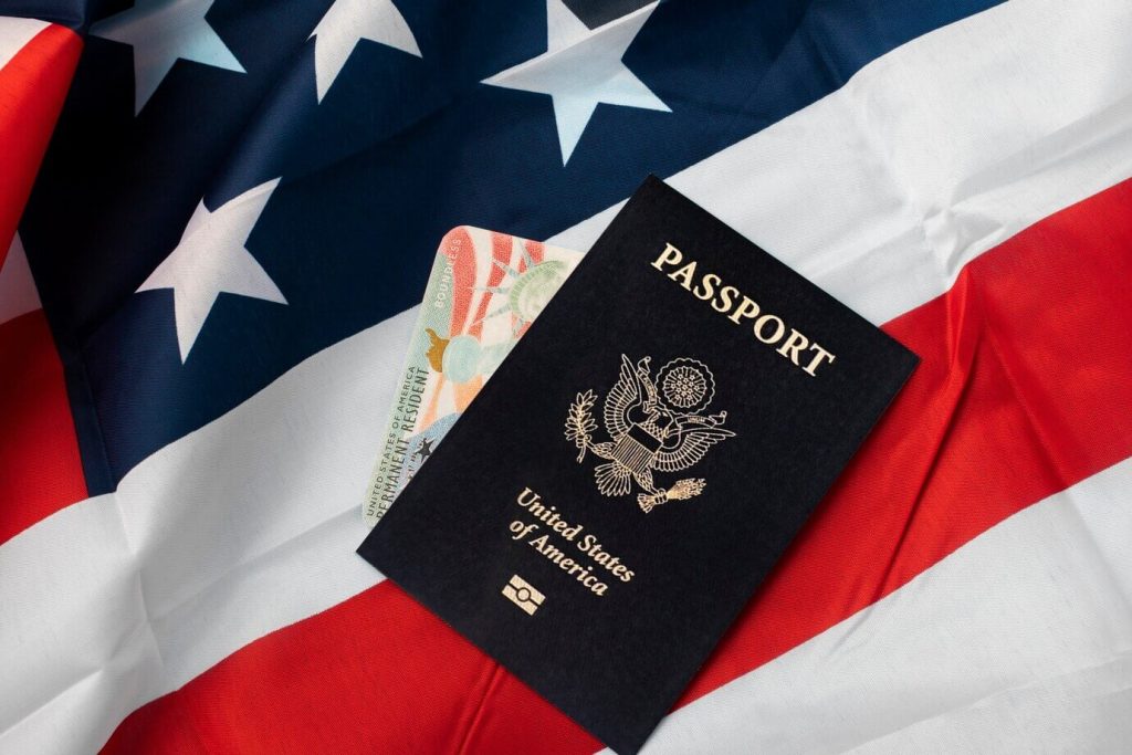 Ilustrasi Paspor Diplomatik